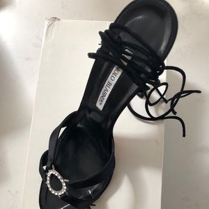 Manolo’s satin dreamy stilettos! Perfect satin!